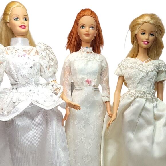 Trio of 2001 Palm Beach Barbies W/Swim Suits, PJ's, Shoes & Wedding Dresses - Picture 11 of 16